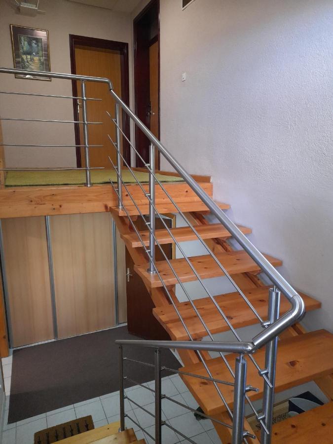 Apartmani Exit Пале Екстериор снимка