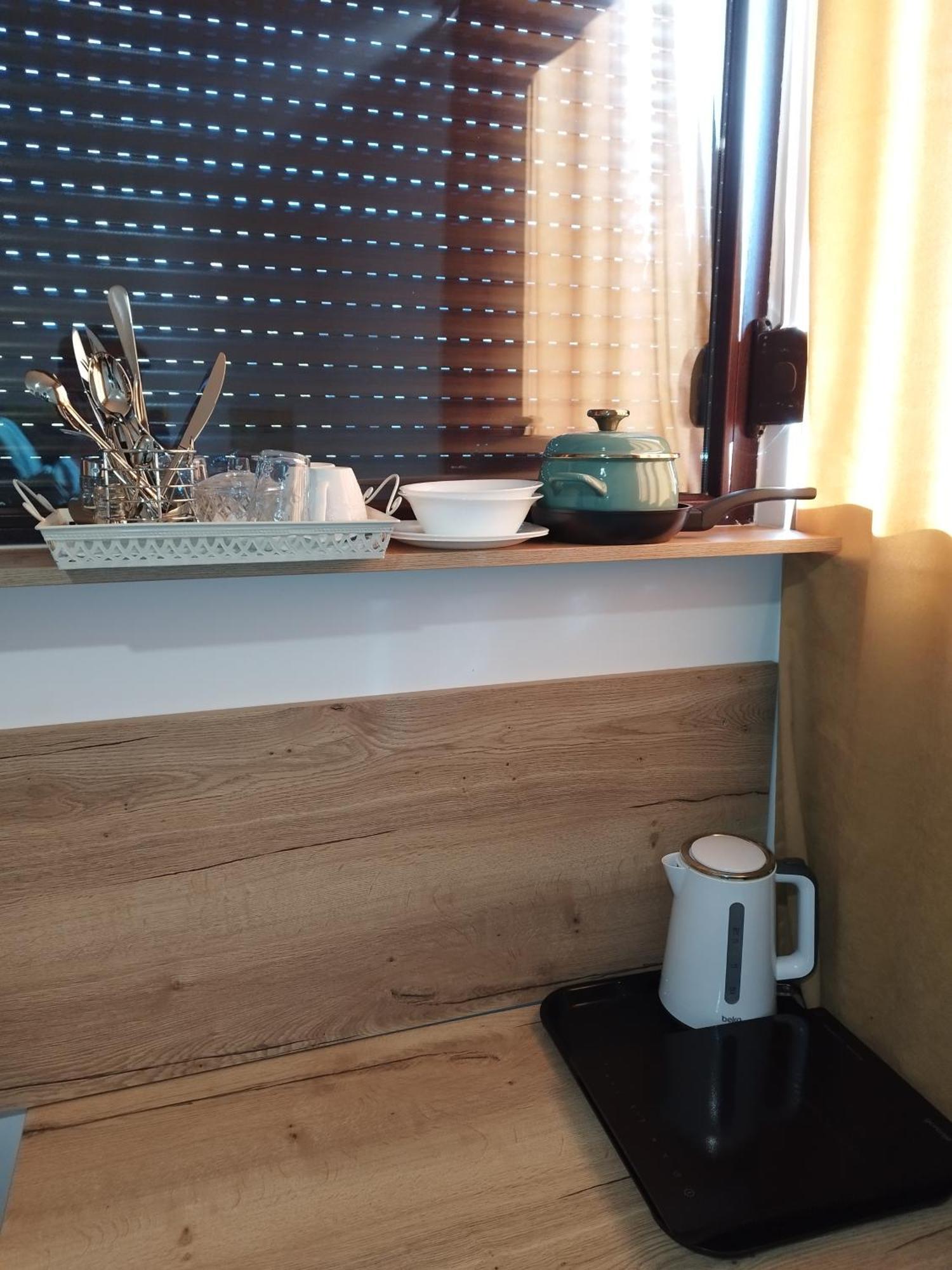 Apartmani Exit Пале Екстериор снимка